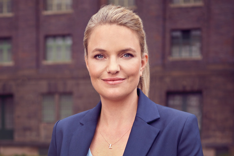 Sarah Tacke Ehemann: Was ist über den Mann der ZDF-Journalistin bekannt? sarah tacke ehemann